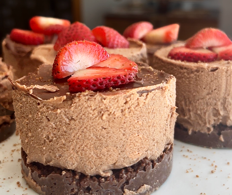 Chocolate No Bake Mini Cheesecakes