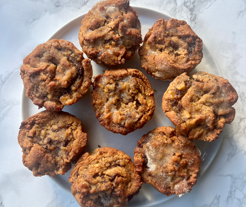 Apple Cinnamon Roll Muffins